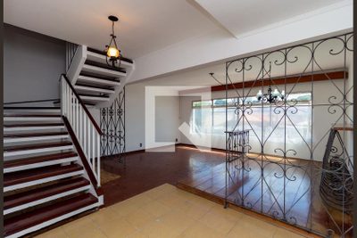 Casa, 3 quartos, 209 m² - Foto 1