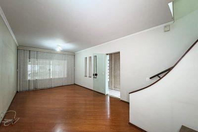Casa, 4 quartos, 180 m² - Foto 1