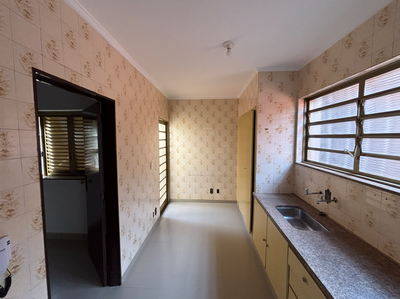 Casa, 5 quartos, 298 m² - Foto 2