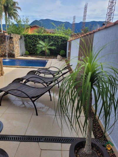 Casa, 3 quartos, 158 m² - Foto 1