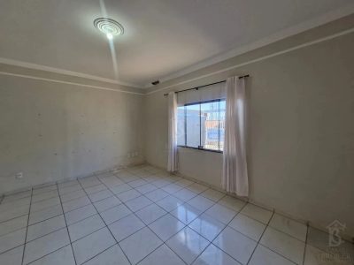 Casa, 3 quartos, 180 m² - Foto 3