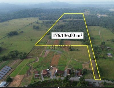 Terreno, 18 hectares - Foto 1