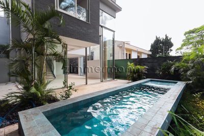 Casa, 4 quartos, 647 m² - Foto 1