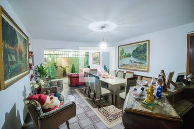 Casa, 3 quartos, 225 m² - Foto 2