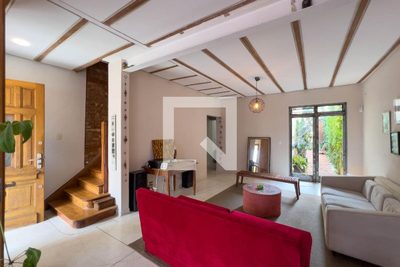 Casa, 3 quartos, 200 m² - Foto 1