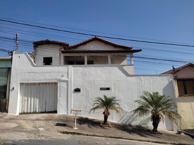 Casa, 4 quartos, 372 m² - Foto 1