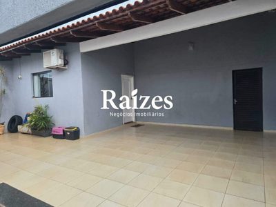 Casa, 3 quartos, 220 m² - Foto 2