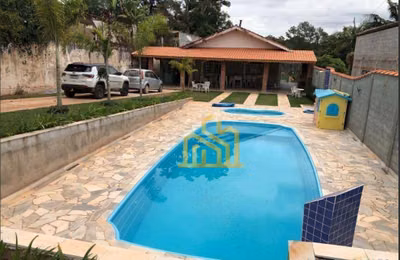 Chácara, 4 quartos, 1000 m² - Foto 1