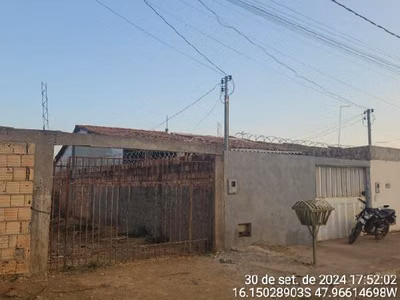 Casa, 2 quartos, 180 m² - Foto 1