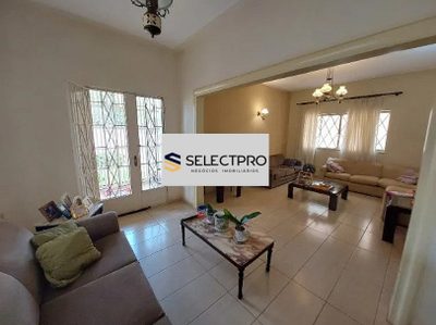 Casa, 3 quartos, 303 m² - Foto 1