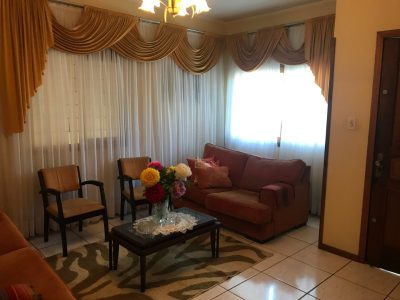Casa, 4 quartos, 230 m² - Foto 1