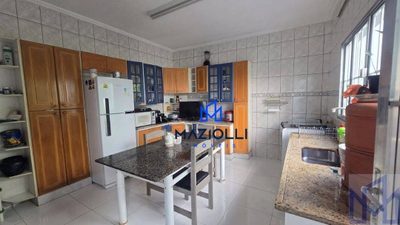 Casa, 4 quartos, 258 m² - Foto 4