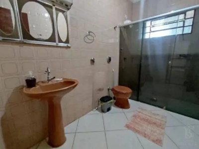 Casa, 3 quartos, 250 m² - Foto 3