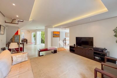Casa, 3 quartos, 270 m² - Foto 1