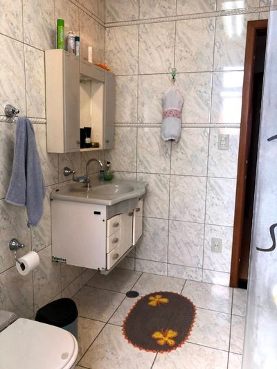 Casa, 4 quartos, 243 m² - Foto 2