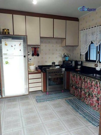 Casa, 4 quartos, 195 m² - Foto 3