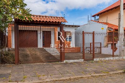 Casa, 4 quartos, 217 m² - Foto 1