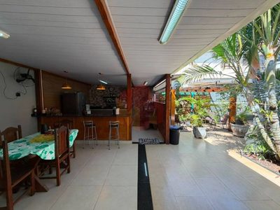 Casa, 3 quartos, 256 m² - Foto 1