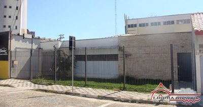 Casa, 4 quartos, 224 m² - Foto 2