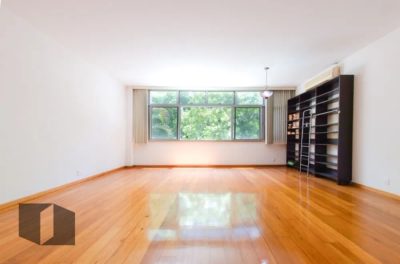 Apartamento, 3 quartos, 130 m² - Foto 1
