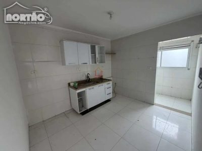 Casa, 3 quartos, 80 m² - Foto 2