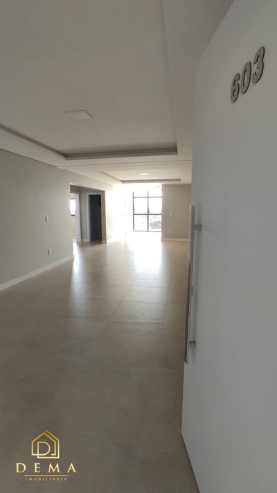 Apartamento, 3 quartos, 130 m² - Foto 2