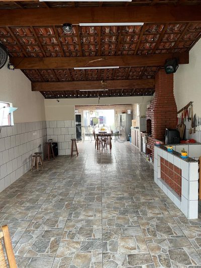 Casa, 5 quartos, 215 m² - Foto 2