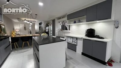Casa, 4 quartos, 143 m² - Foto 3