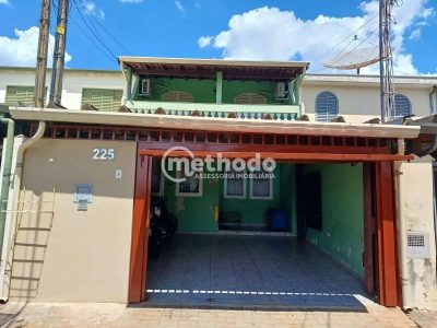 Casa, 4 quartos, 225 m² - Foto 2