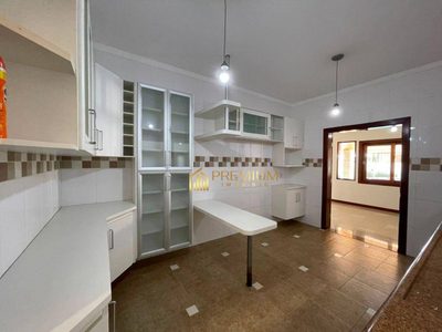Sobrado, 4 quartos, 270 m² - Foto 2