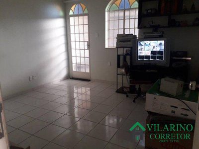 Casa, 7 quartos, 240 m² - Foto 2
