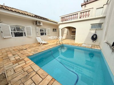 Casa, 3 quartos, 300 m² - Foto 1