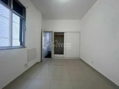 Apartamento, 3 quartos, 120 m² - Foto 1