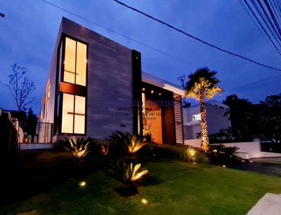 Casa, 5 quartos, 1000 m² - Foto 1