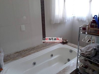 Sobrado, 3 quartos, 239 m² - Foto 3