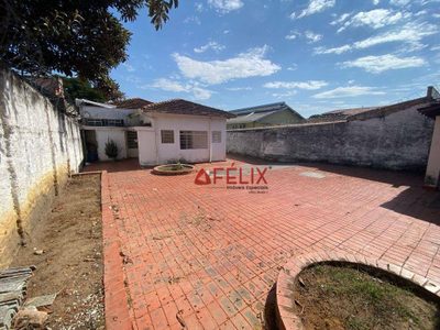 Casa, 3 quartos, 221 m² - Foto 2