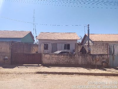 Casa, 2 quartos, 183 m² - Foto 1