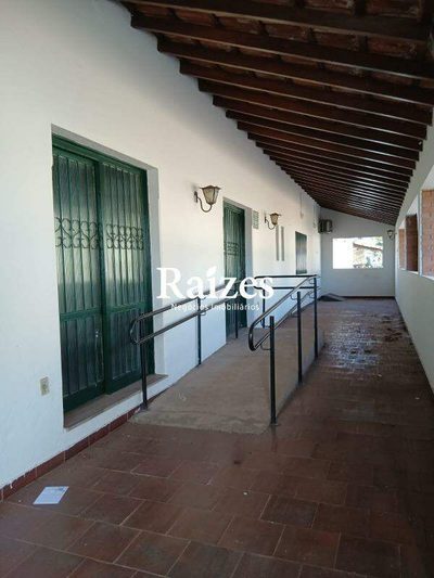 Casa, 4 quartos, 226 m² - Foto 2