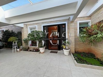 Casa, 4 quartos, 391 m² - Foto 1