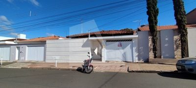 Casa, 3 quartos - Foto 1