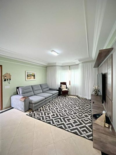 Casa, 3 quartos, 198 m² - Foto 2