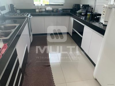 Casa, 3 quartos, 288 m² - Foto 3