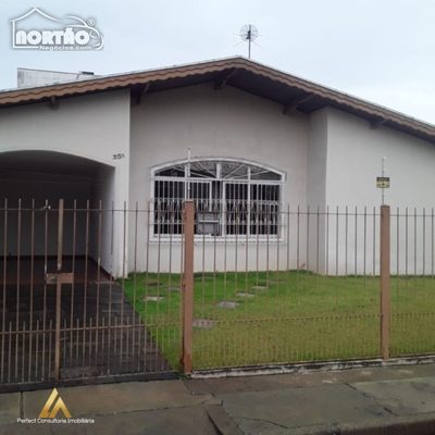 Casa, 5 quartos, 151 m² - Foto 1