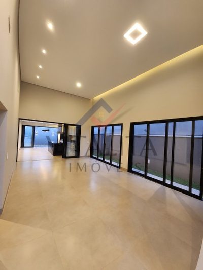 Casa, 4 quartos, 208 m² - Foto 2