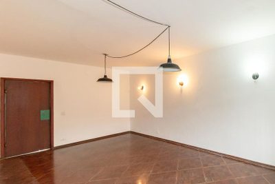 Casa, 4 quartos, 240 m² - Foto 2