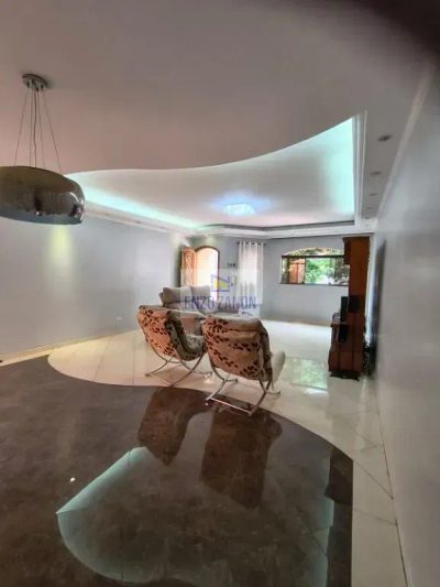 Sobrado, 3 quartos, 232 m² - Foto 1