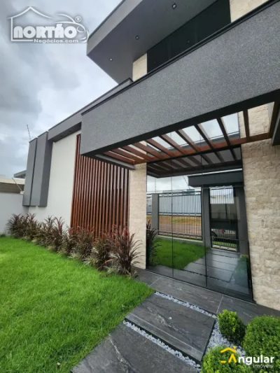 Casa, 3 quartos, 141 m² - Foto 1