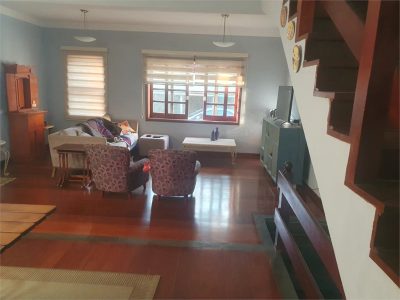 Sobrado, 3 quartos, 210 m² - Foto 1