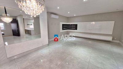 Casa, 4 quartos, 180 m² - Foto 1