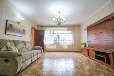 Casa, 4 quartos, 138 m² - Foto 1